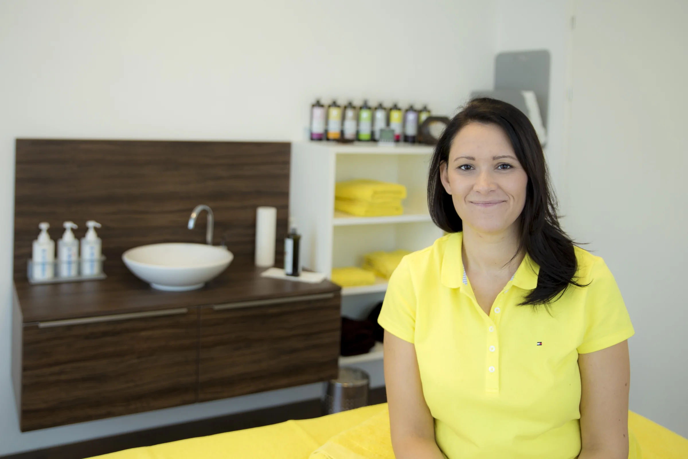 Elisabeth Preslmair im Behandlungsraum